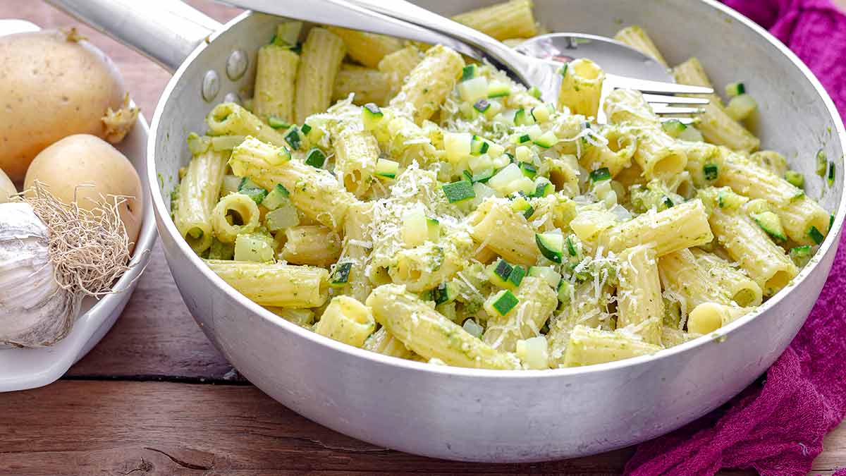 pâtes au pesto courgettes