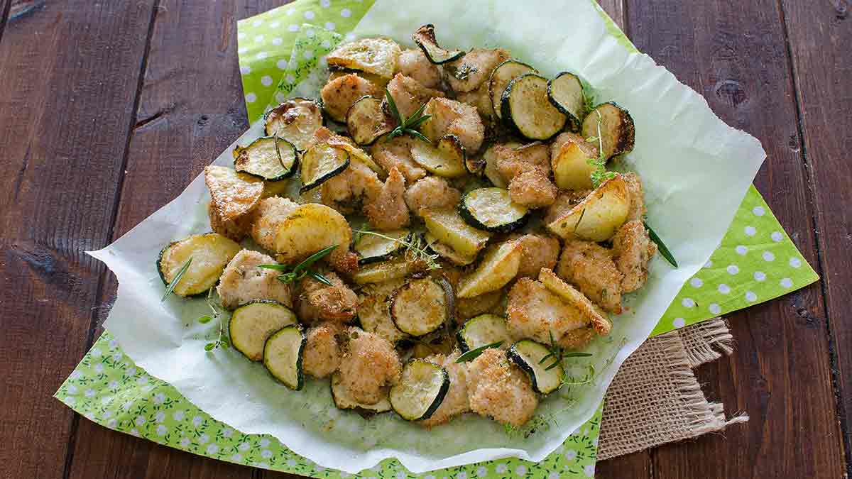 poulet aux pommes de terre et courgette