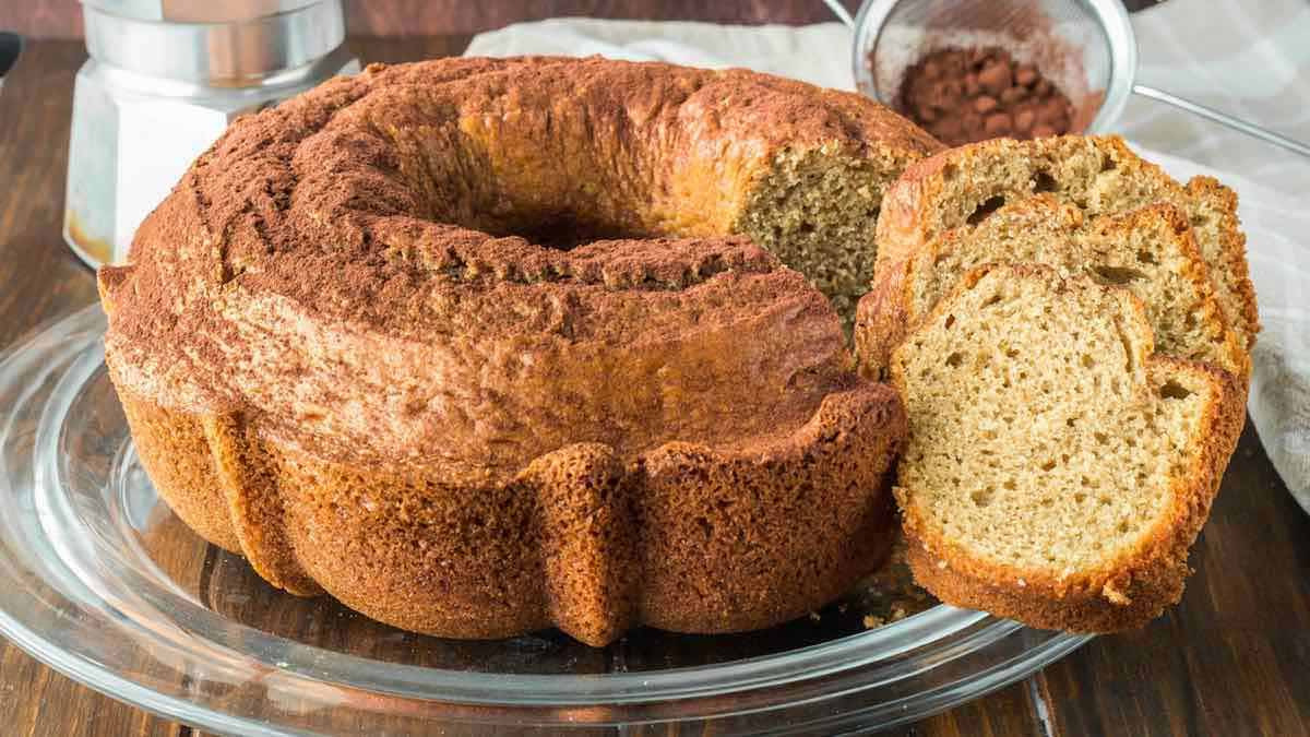 Délicieux gâteau au mascarpone parfumé au café