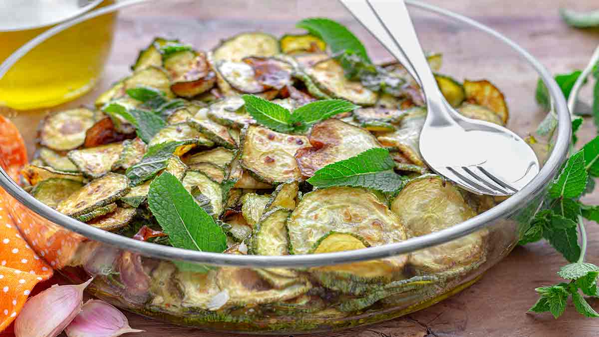 Exquises courgettes frites marinées