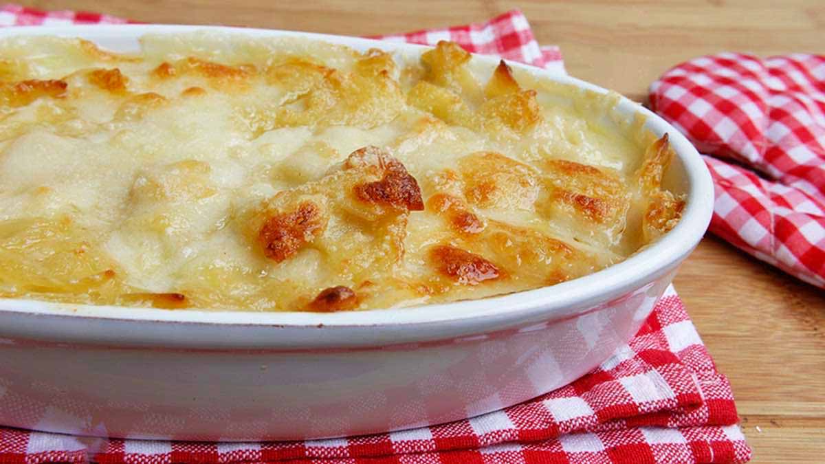 Généreux gratin de pâtes aux 3 fromages