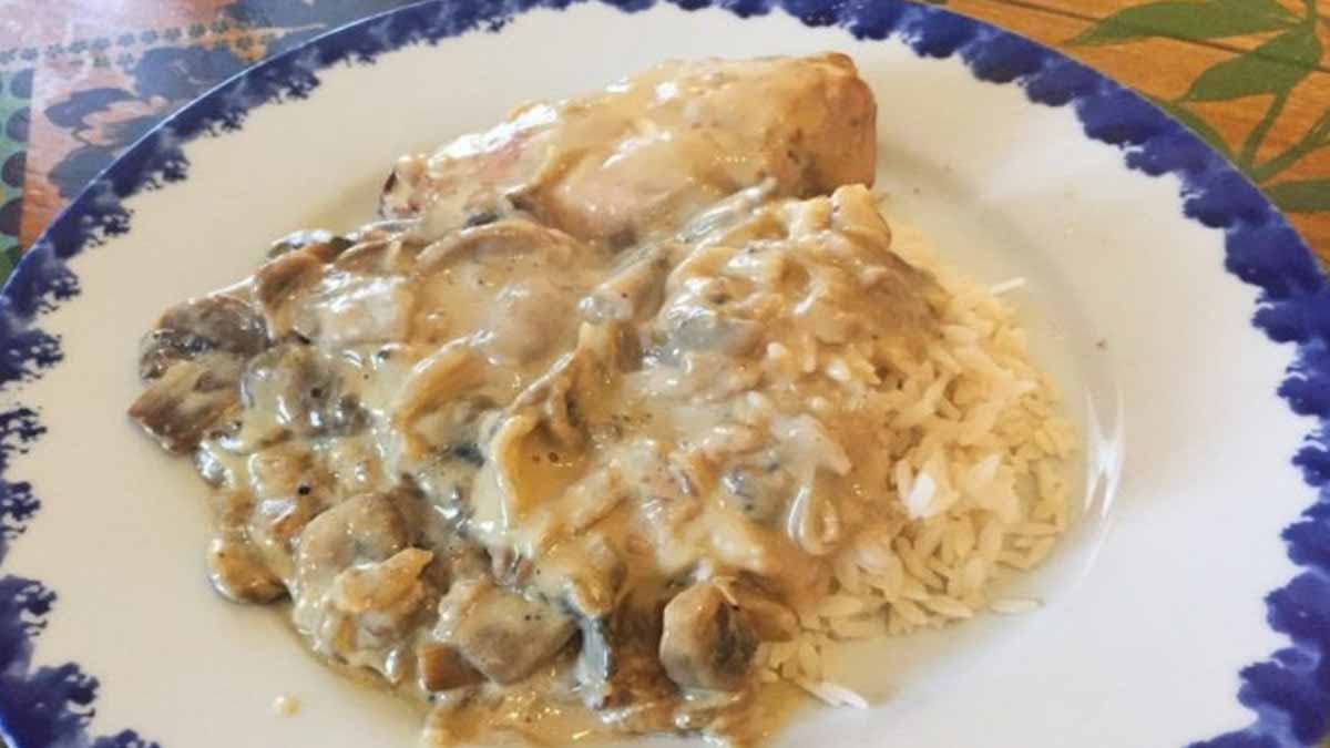 exquises escalopes de poulet à la crème de champignons