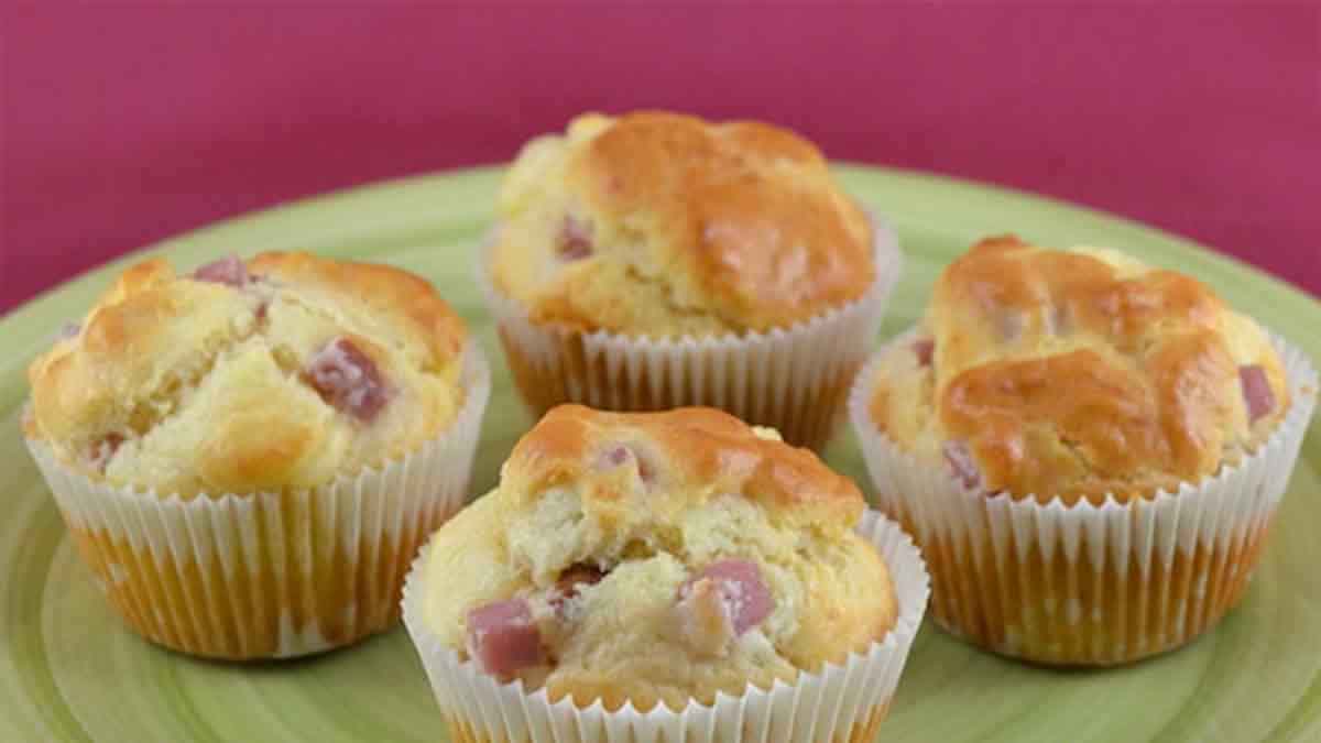 Appétissants muffins au jambon et au kiri