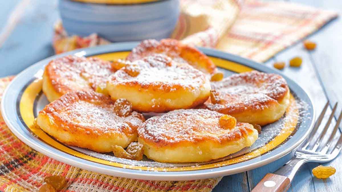 Doux pancakes au yaourt bulgare parfumés à la vanille