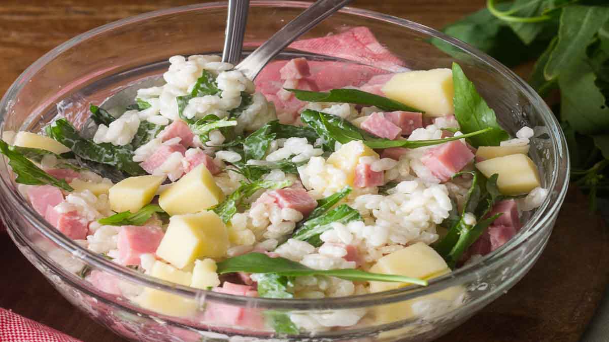 Salade de riz au fromage et au jambon