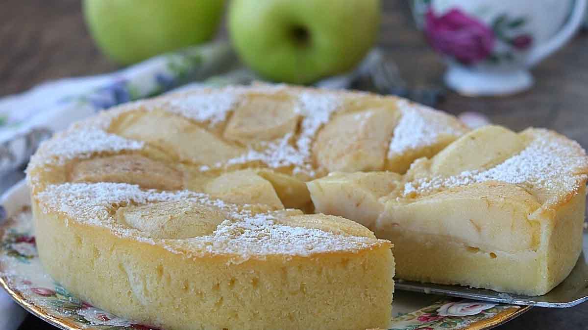 Succulent clafoutis de pomme sans levure ni beurre