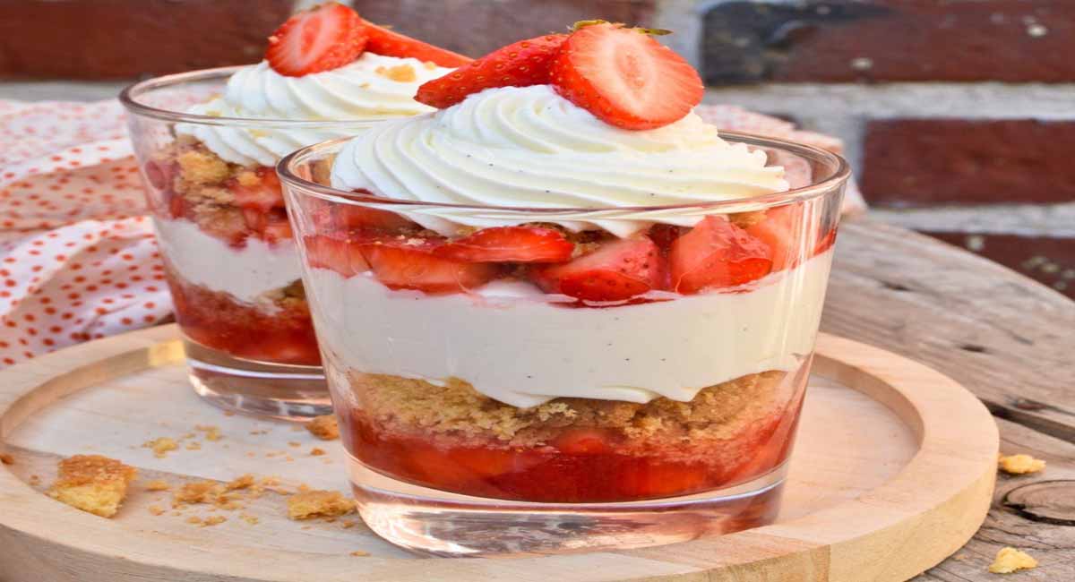 Verrines à la fraise et crème de mascarpone