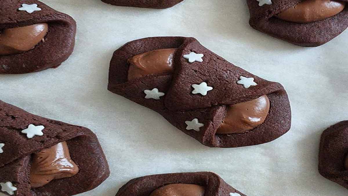 Biscuits au cacao fourrés à la crème