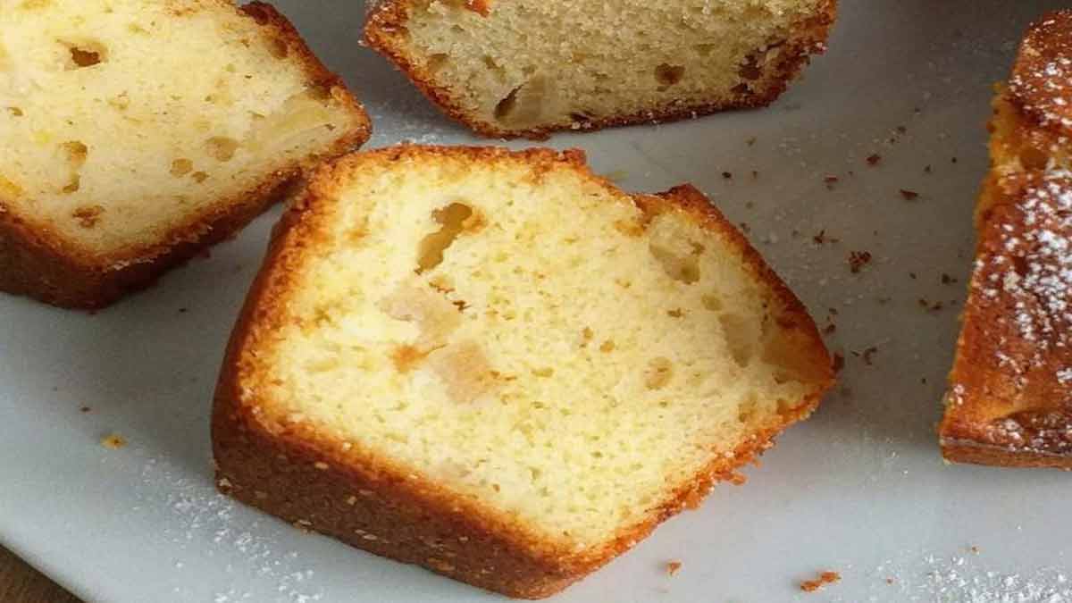 Gâteau au yaourt et poires