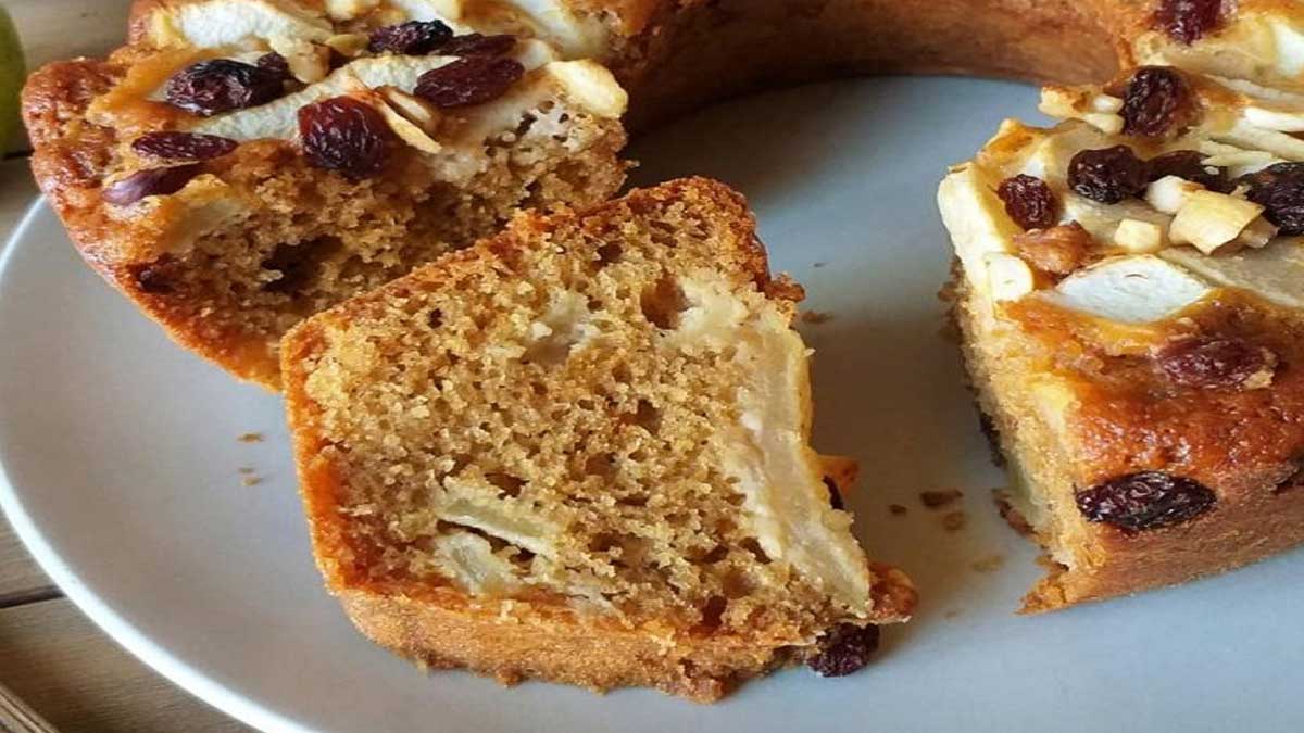 Gâteau aux poires et raisins moelleux