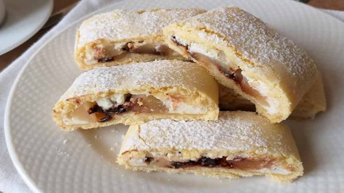 Gâteau roulé à la ricotta aux poires et au chocolat