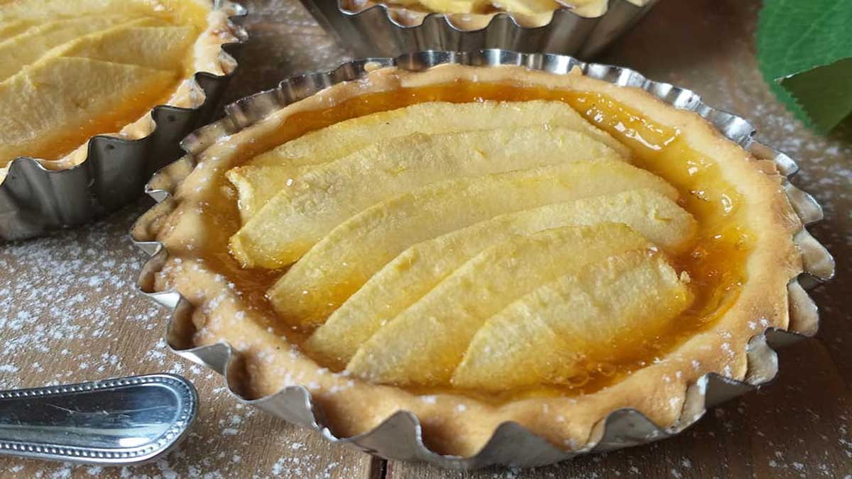 Tartelettes aux pommes et à la confiture