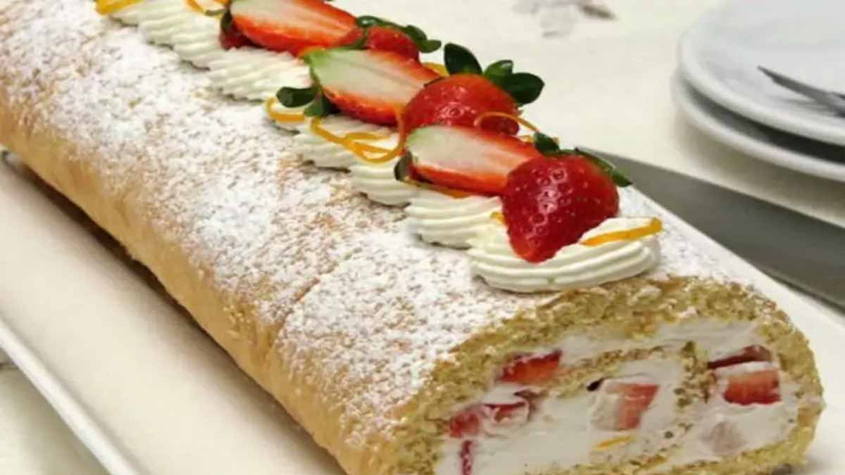 Gâteau roulé aux fraises