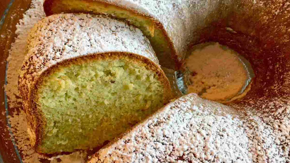 Gâteau à la pistache et parfumé à l’orange