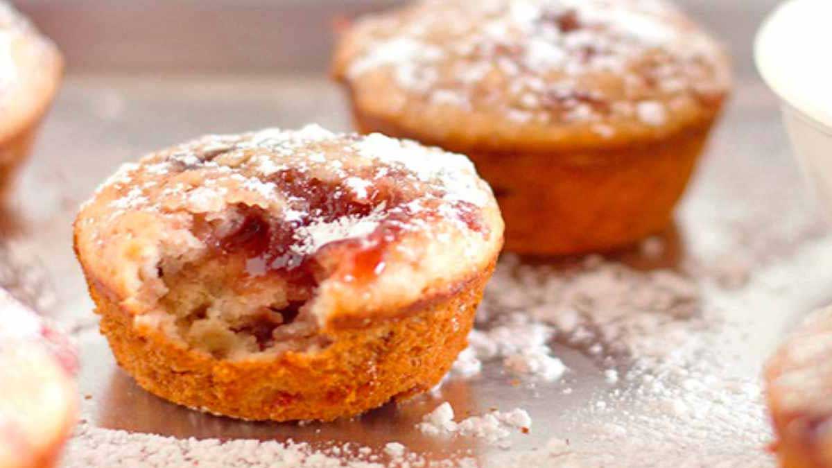 Muffins aux pommes de terre et confiture