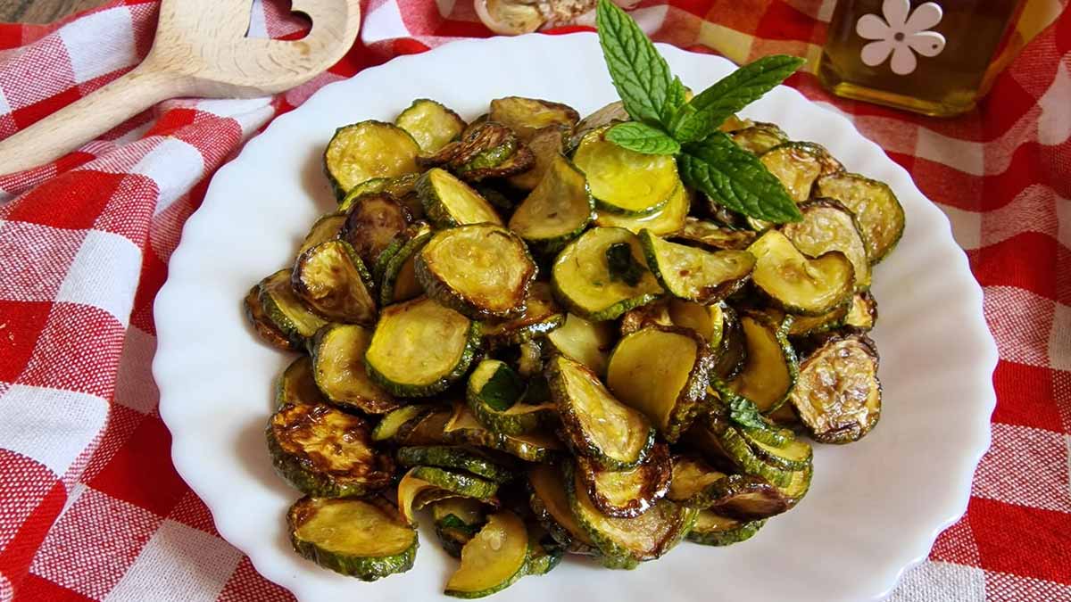 Courgettes vertes aux herbes