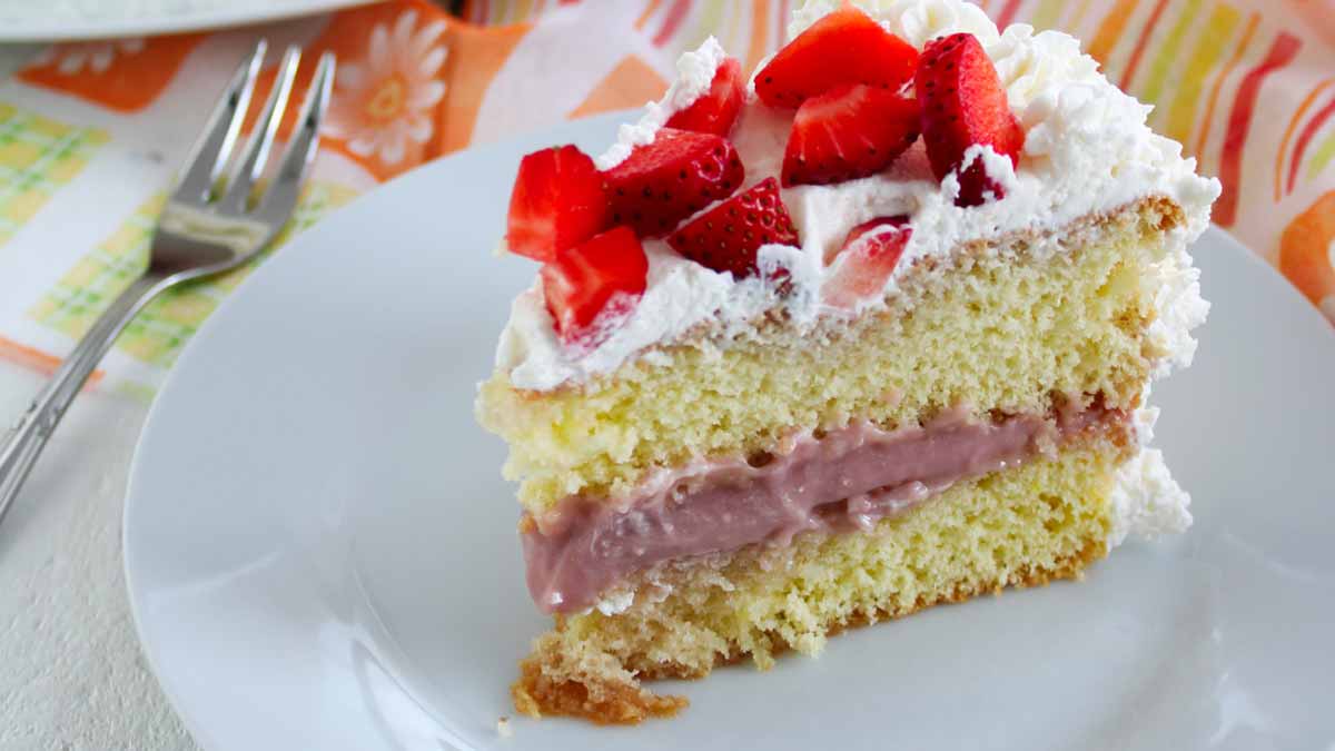 Gâteau aux fraises et à la crème