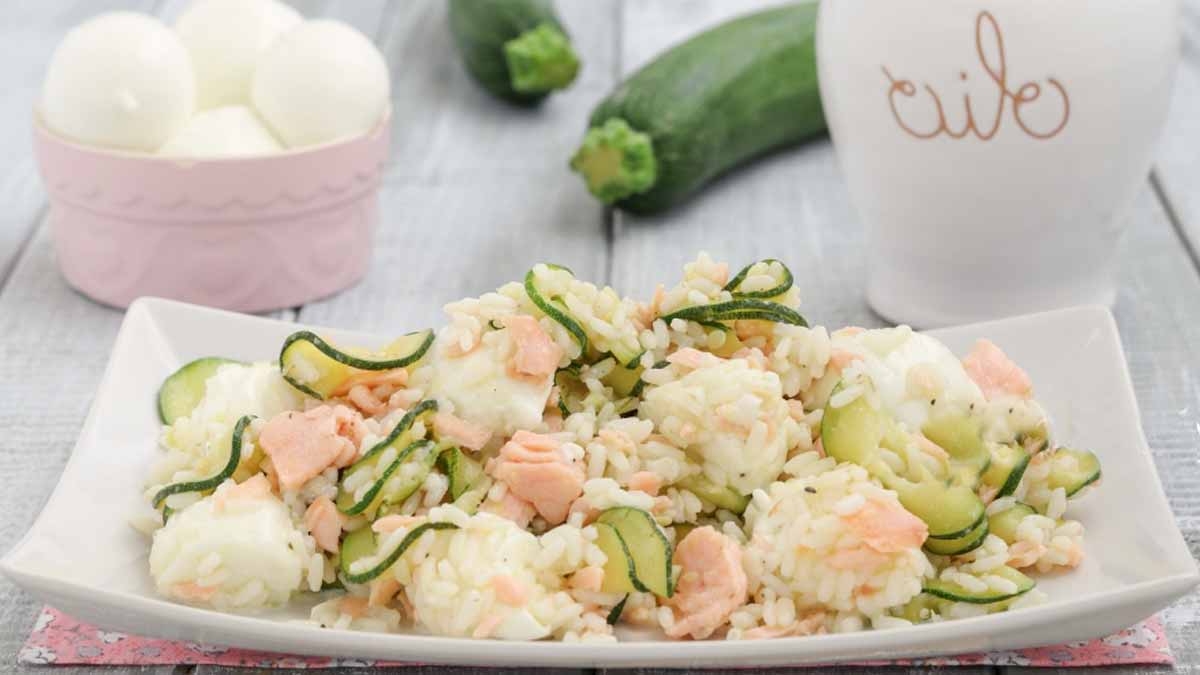 Salade de riz aux courgettes et saumon