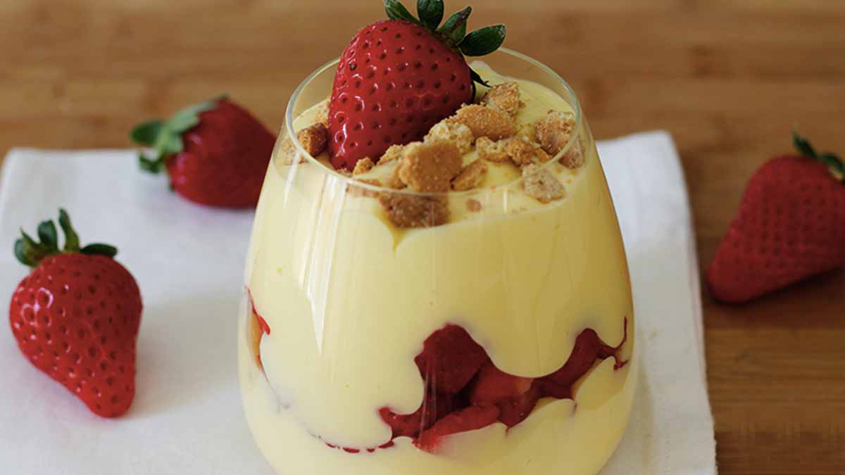 Verrines de crème à la fraise et mascarpone