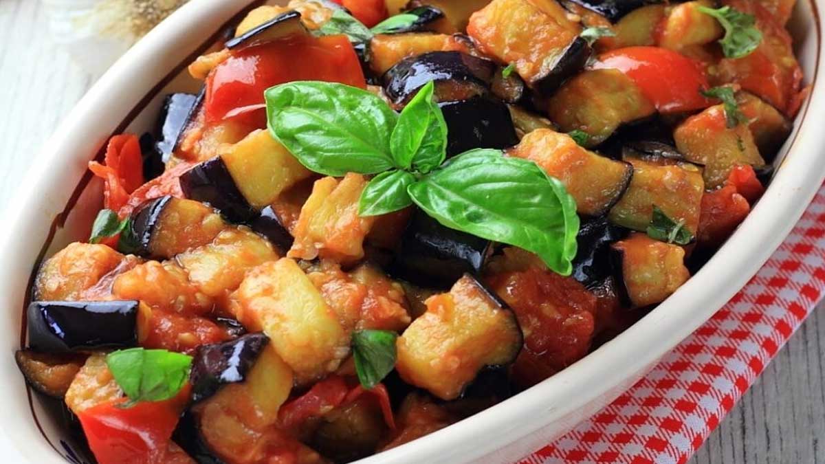 Aubergines à la sauce tomate