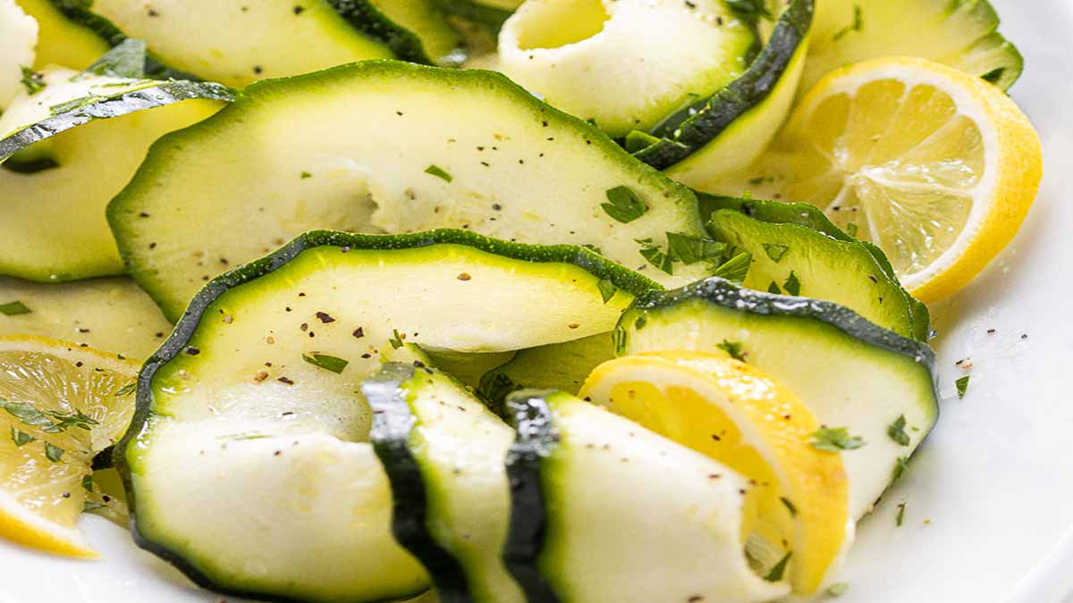 Courgettes marinées au citron