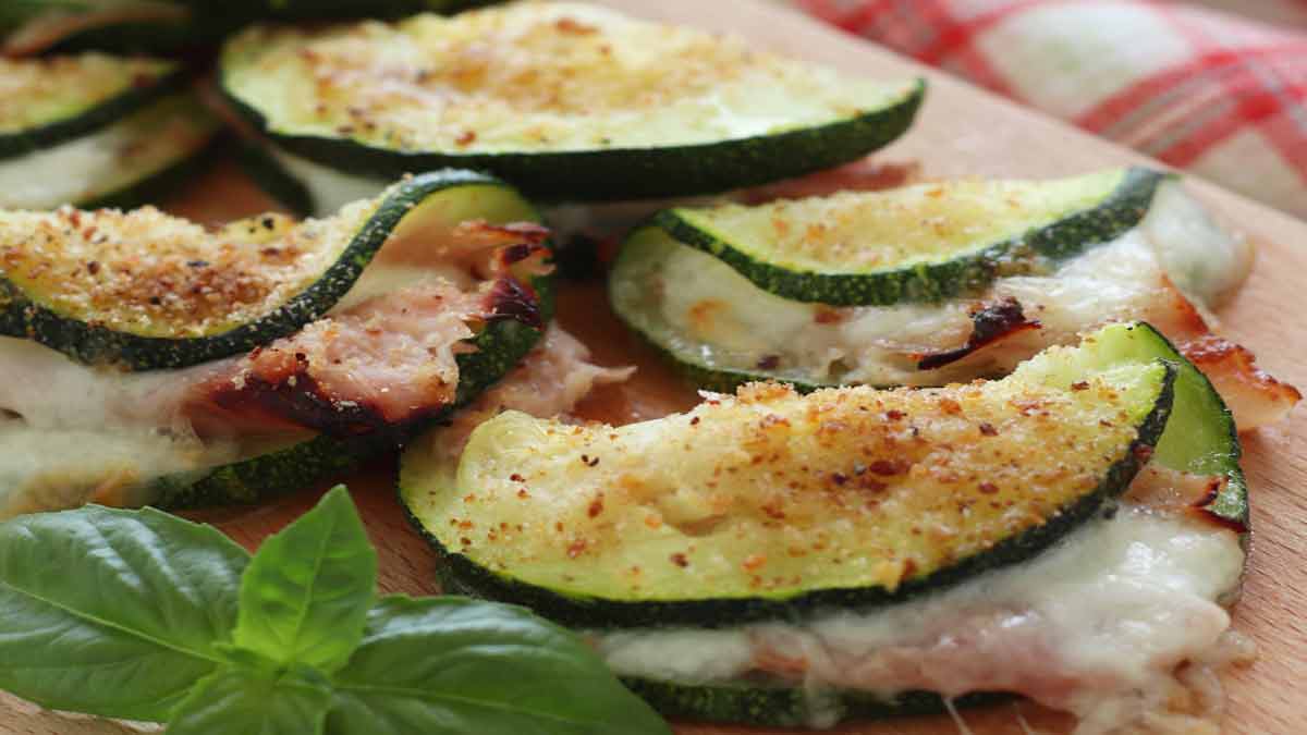 Demi-lunes de courgettes farcies au jambon