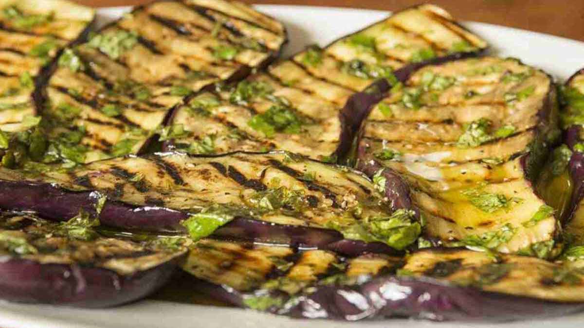 aubergines grillées marinées