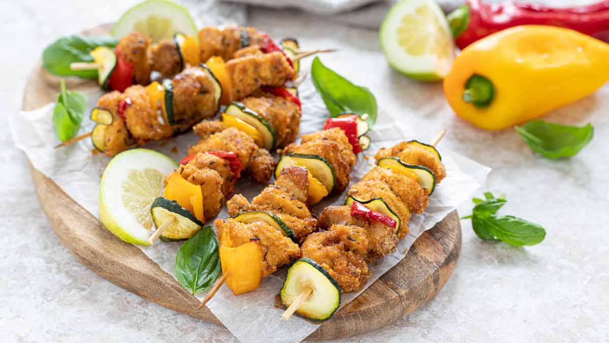 brochettes de poulet au paprika et aux légumes