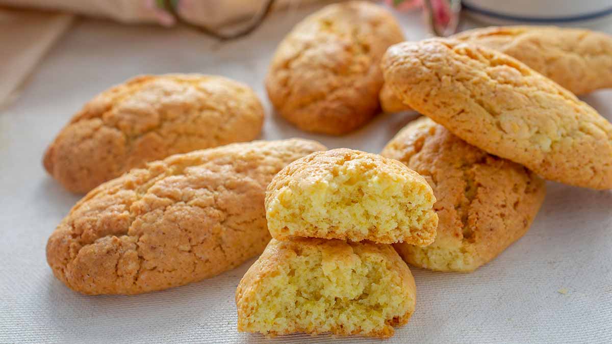 Biscuits légers à l’huile et parfumé au citron