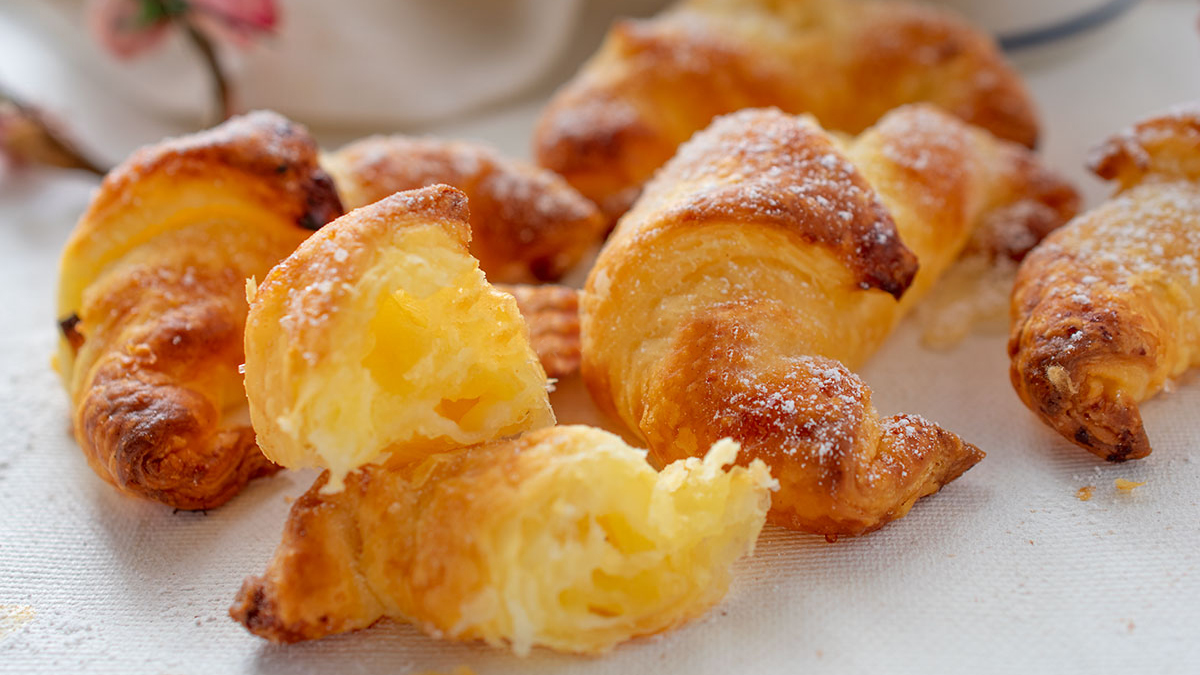 Croissants feuilletés aux pommes