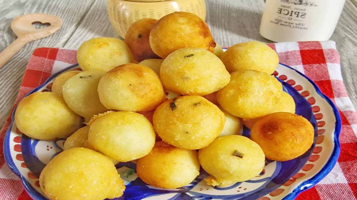 Boulettes de pommes de terre aromatisées