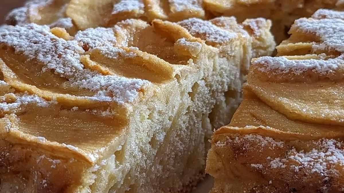 Gâteau moelleux aux pommes et au yaourt