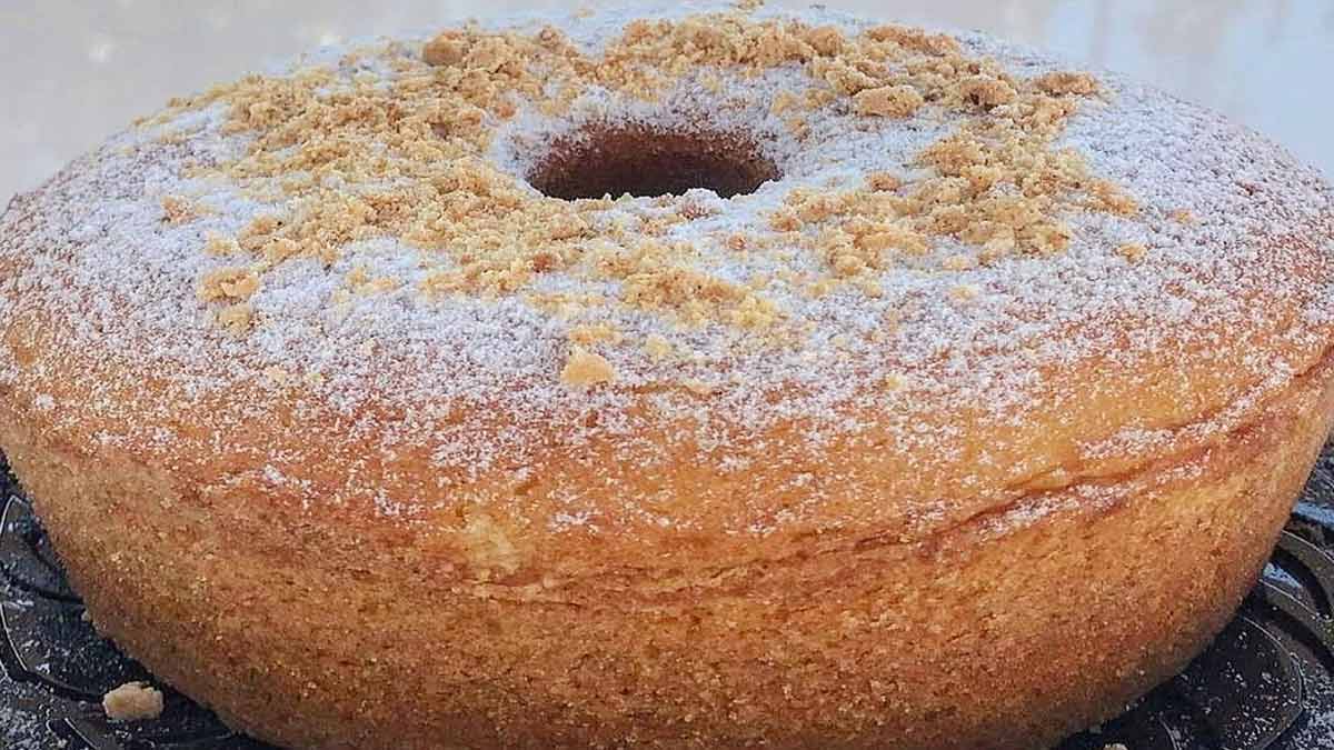 Gâteau doux aux noisettes