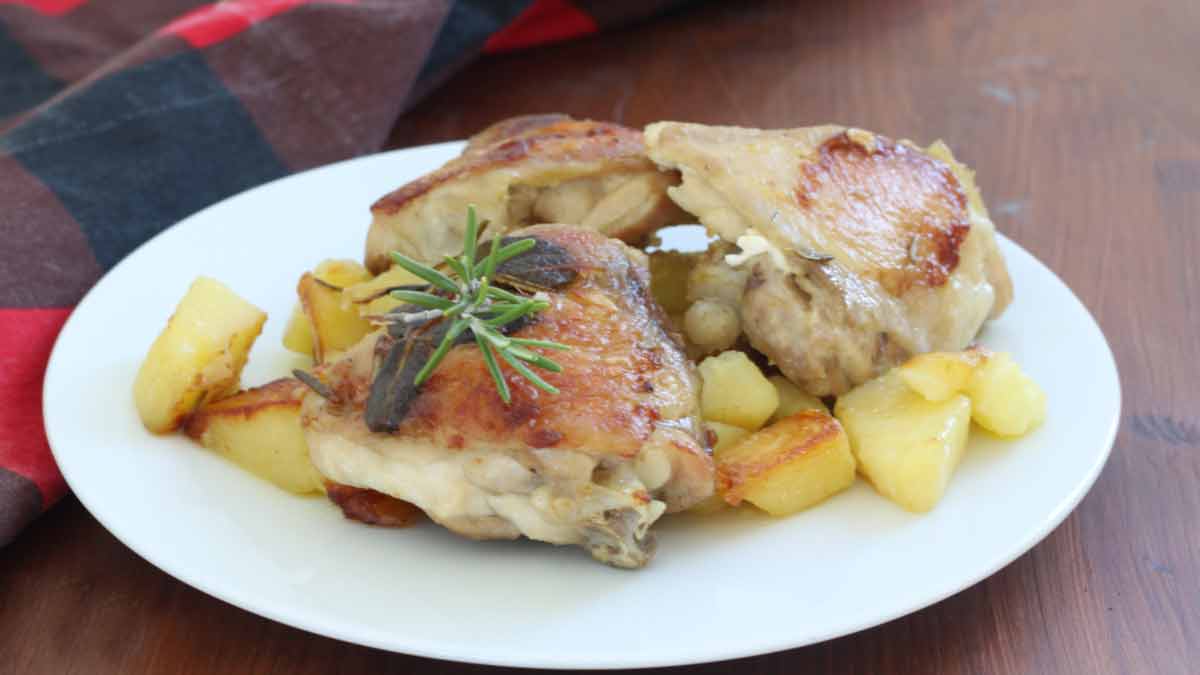 poulet et pommes de terre à la poêle