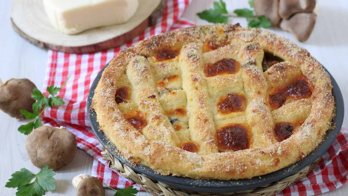 tarte aux pommes de terre farcie aux champignons