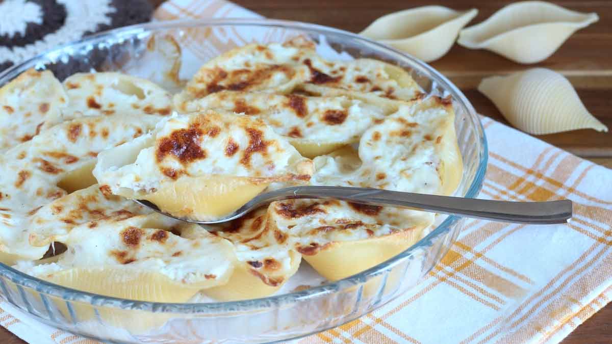 Coquilles farcies au four avec de la ricotta