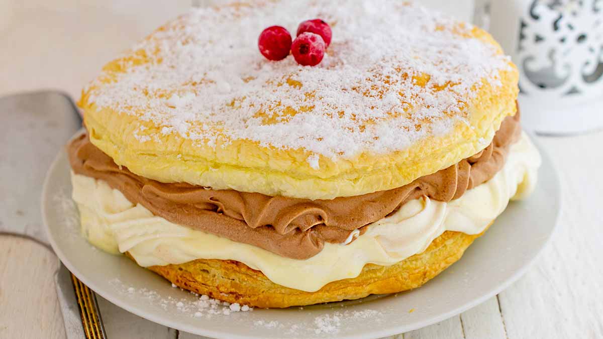 Gâteau mille-feuille au tiramisu et au chocolat