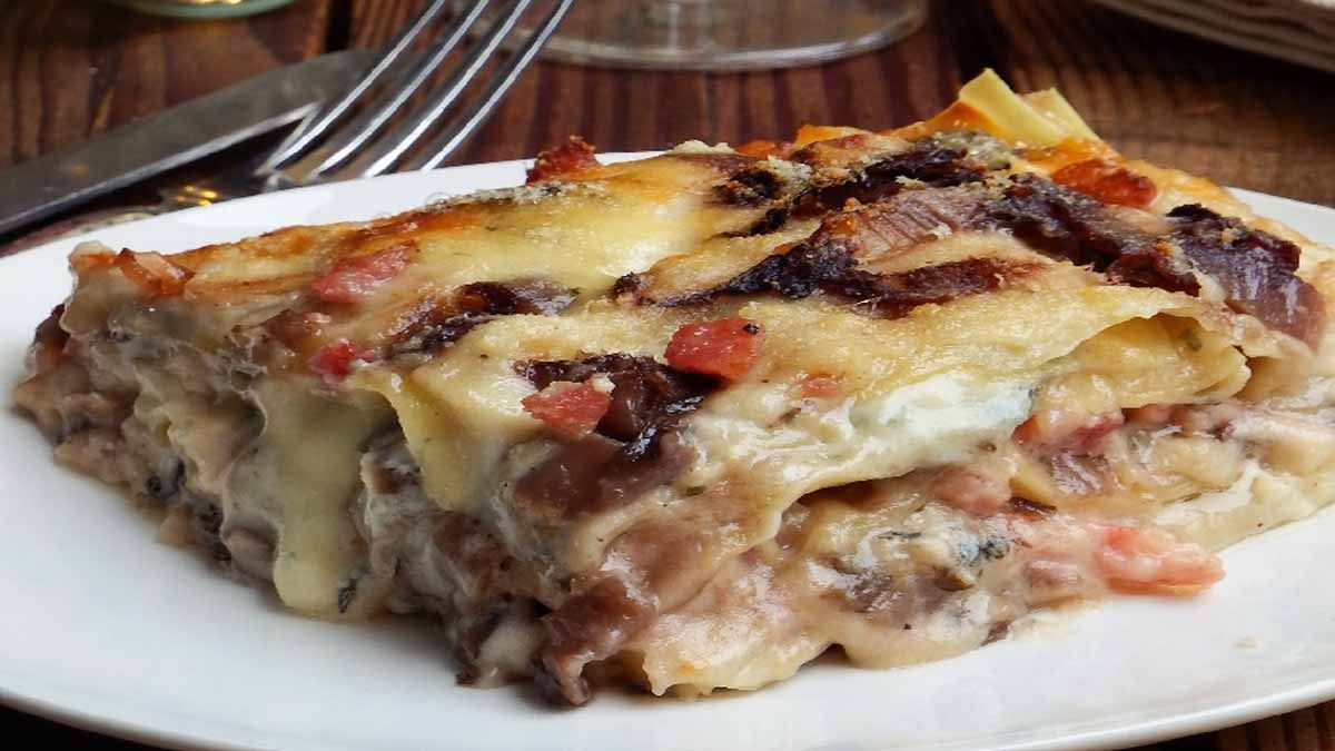 Une délicieuse lasagne à la chicorée rouge, très originale et à la fois appétissante en ces périodes de fête