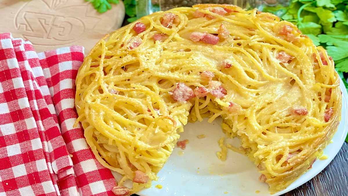 gâteau aux spaghettis à la carbonara