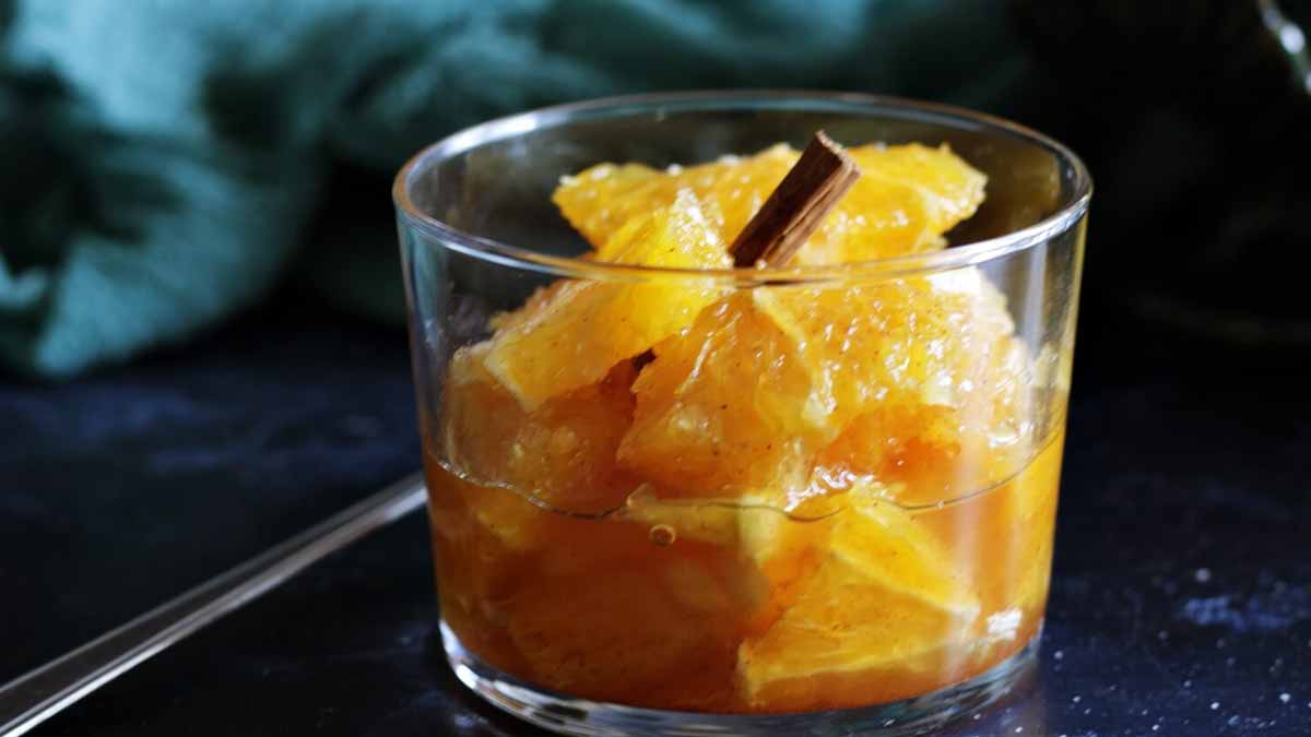 Recette de la salade d’oranges sucrée aux épices, une succulente collation facile, rapide et sans cuisson