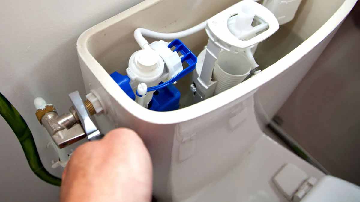 L’eau s’écroule dans la cuvette des toilettes quelles peuvent être les raisons et que faut-il faire face à cela