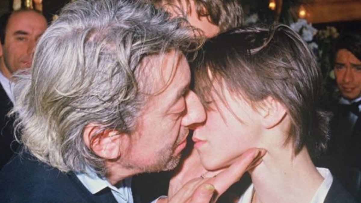 Charlotte Gainsbourg, confidences sur sa relation difficile avec son célèbre père