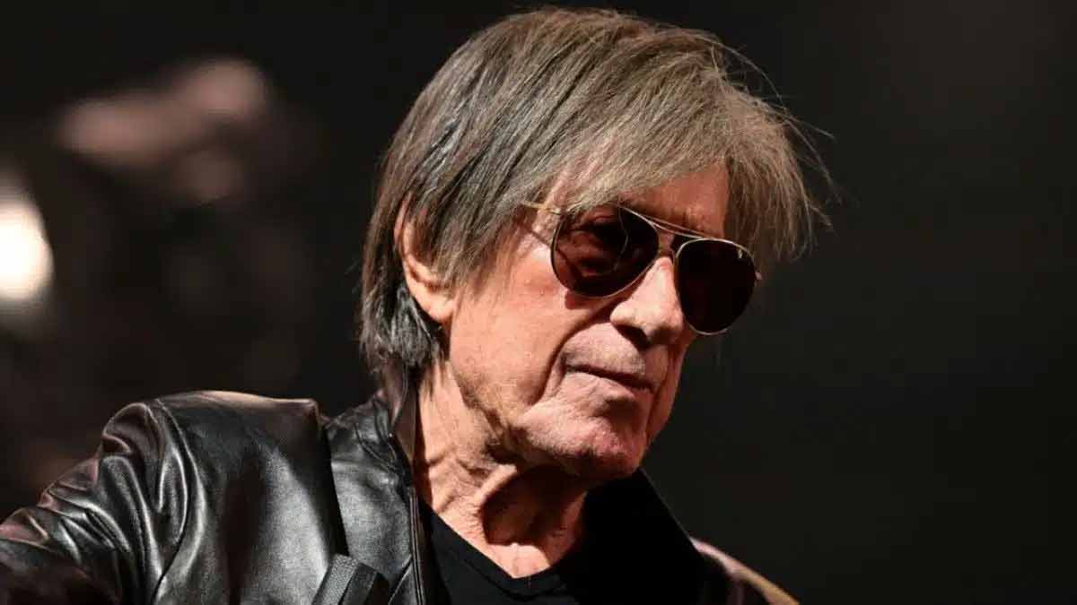 La convention de Françoise Hardy avec Jacques Dutronc en ce qui concerne son état de santé