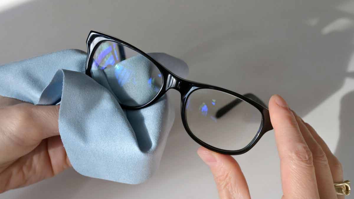 comment-nettoyer-les-lunettes-et-les-rendre-comme-neuves-voici-lastuce-quil-vous-faut