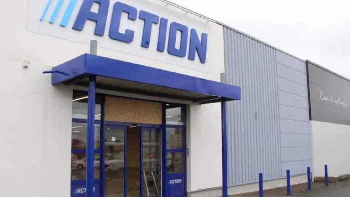 Action propose une réplique