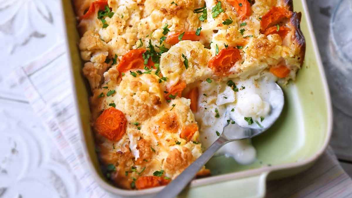 onctueux-gratin-de-chou-fleur-et-carotte-un-plat-savoureux-et-copieux