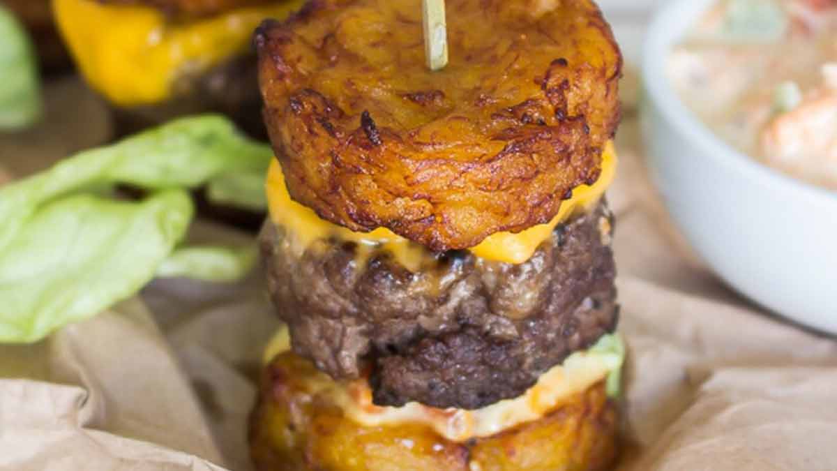 mini-burgers-exotiques-de-banane-plantain-des-bouchees-aux-saveurs-tropicales