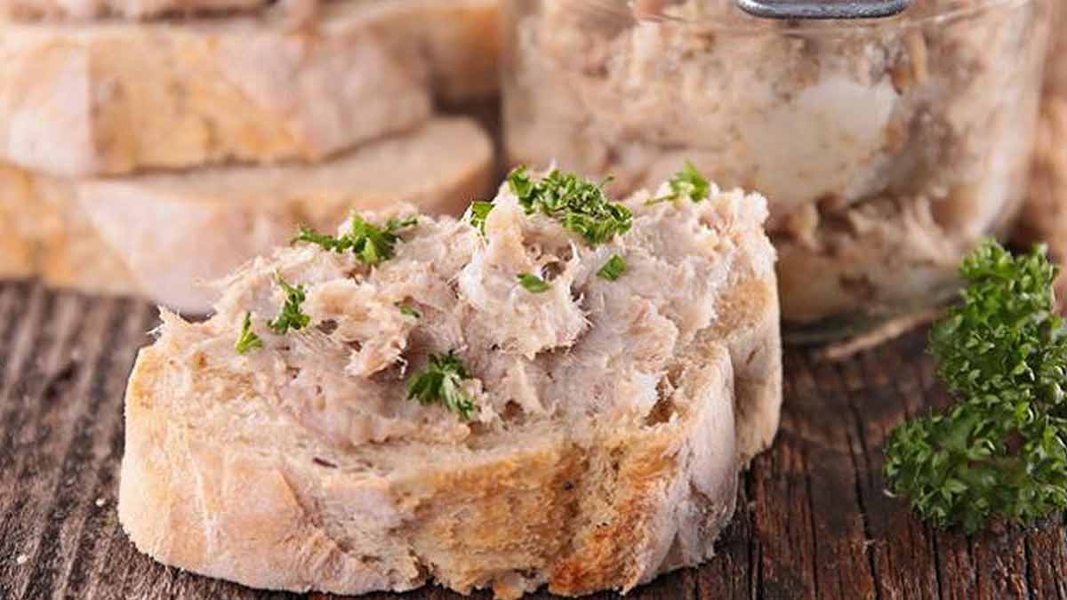 rillettes-de-canard-mijotees-a-feu-doux-une-recette-traditionnelle